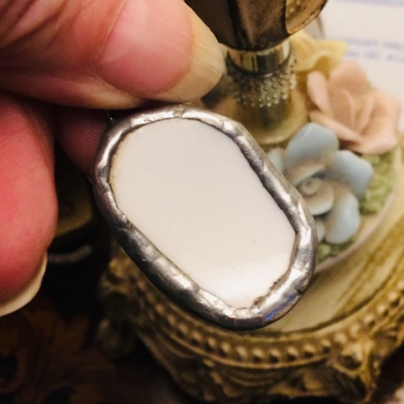 Rare Unique Ladies Vintage Blue porcelain pendant necklace, 10" length. - Picture 3 of 4